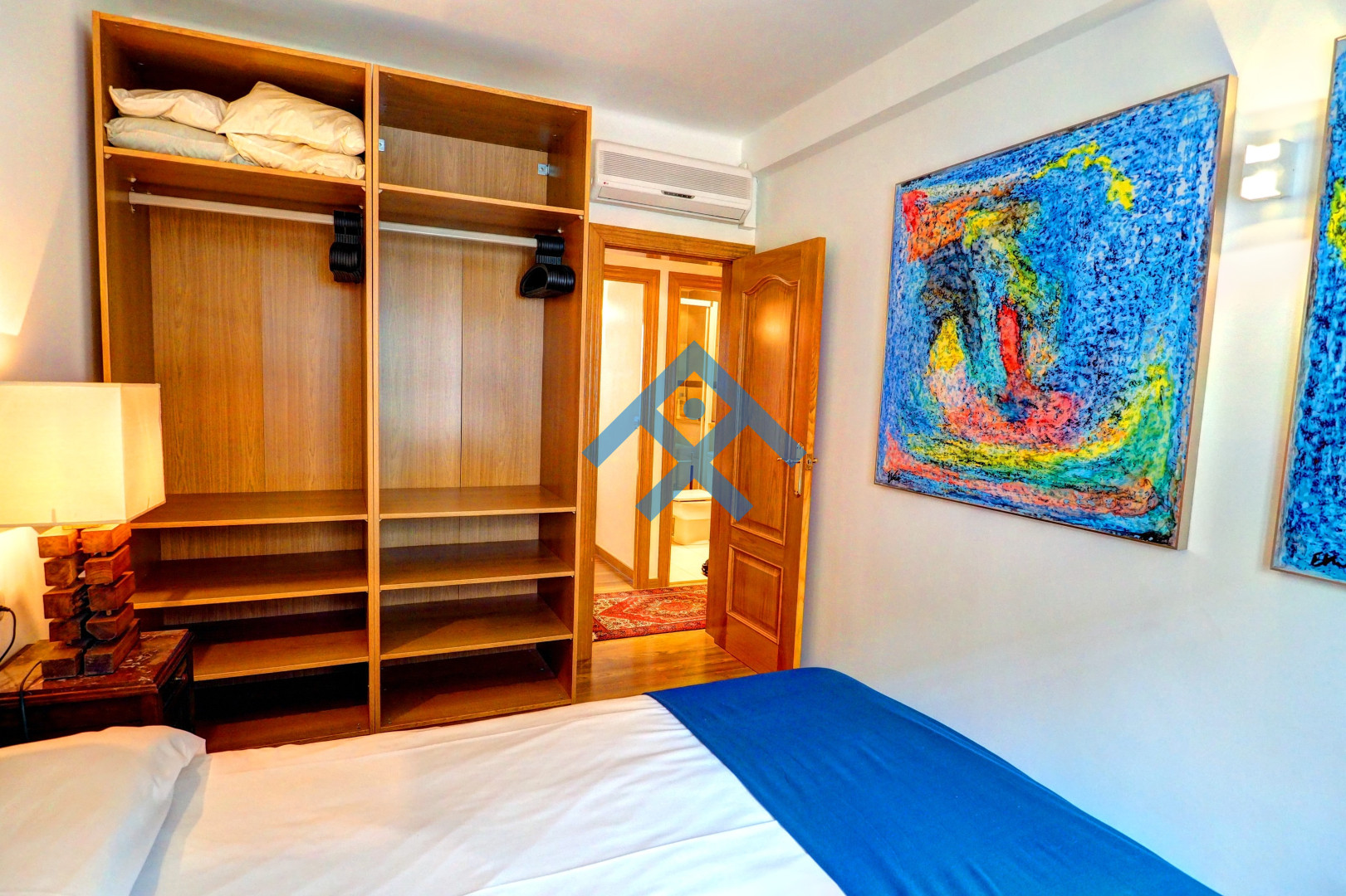 Olivia Apartment - 9880