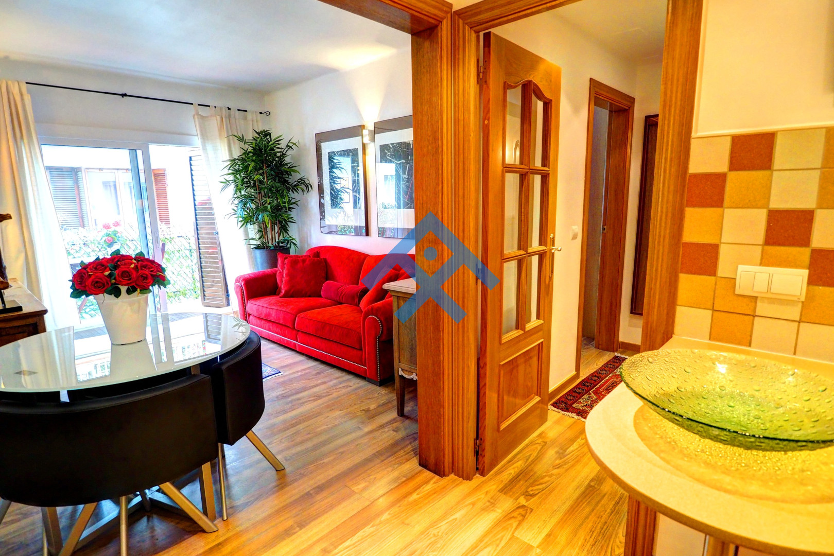 Olivia Apartment - 9884