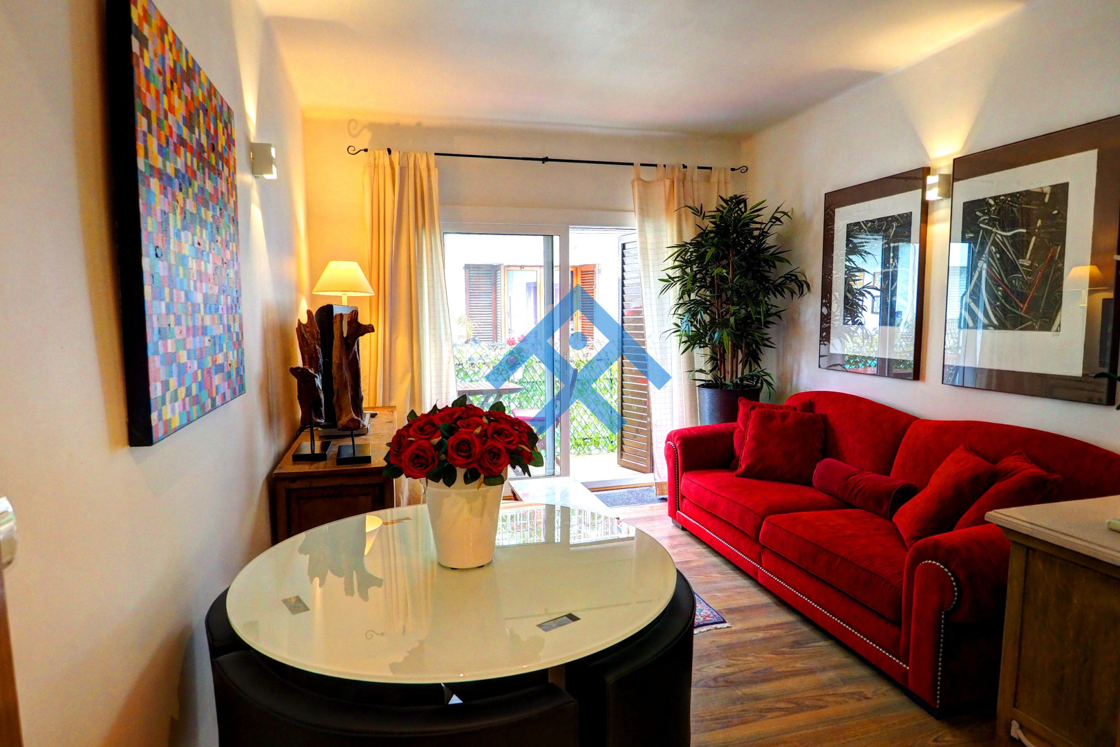 Olivia Apartment - 9889
