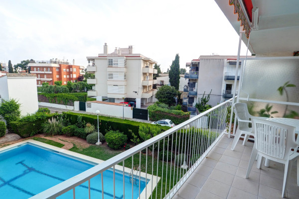 #10028 - Sitges with pool near beach | Ferieudlejning | Hello Homes Sitges