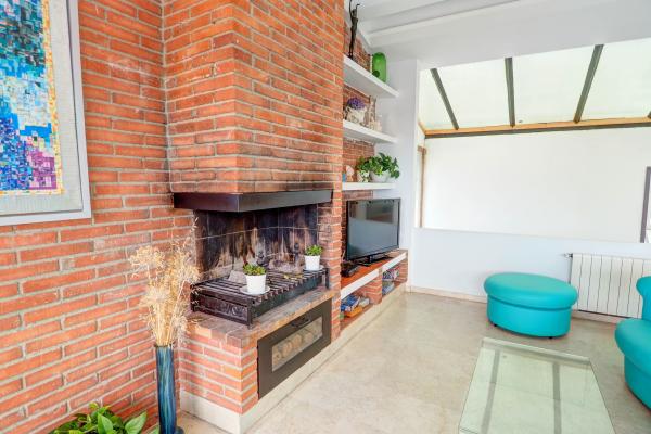 #10133 - Villa Levantina | Holiday Rentals | Hello Homes Sitges