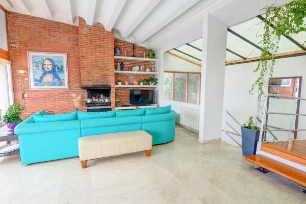 #10142 - Villa Levantina | Holiday Rentals | Hello Homes Sitges
