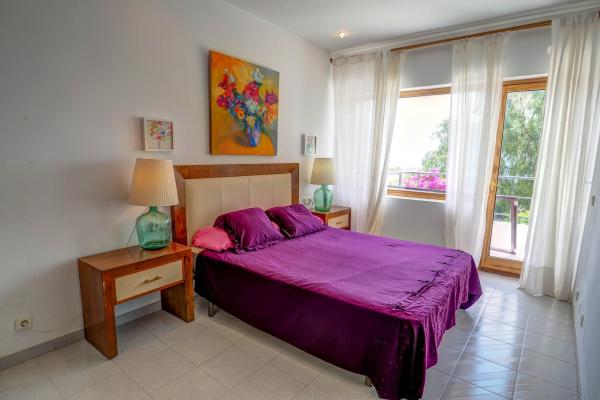 #10148 - Villa Levantina | Holiday Rentals | Hello Homes Sitges