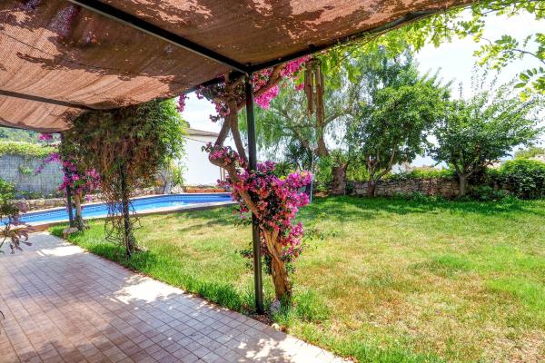 #10165 - Villa Levantina | Holiday Rentals | Hello Homes Sitges