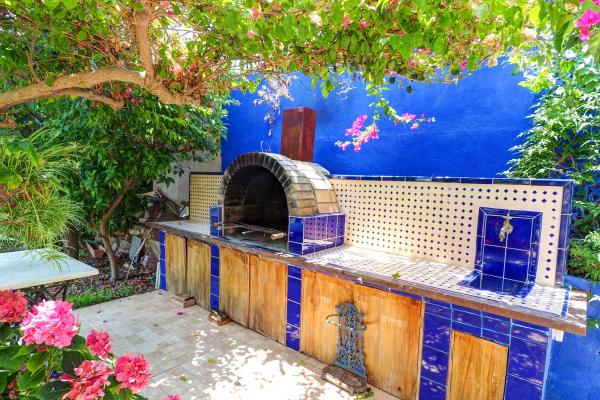 #10172 - Villa Levantina | Holiday Rentals | Hello Homes Sitges