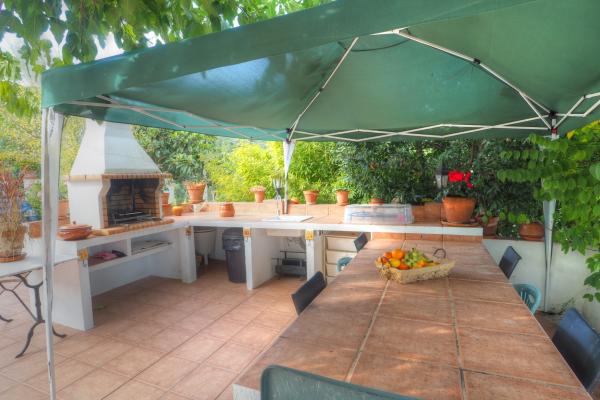 #10334 - Aries House | Holiday Rentals | Hello Homes Sitges