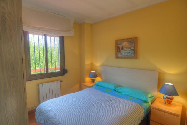 #10338 - Aries House | Holiday Rentals | Hello Homes Sitges