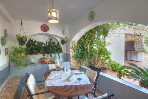 #10341 - Aries House | Holiday Rentals | Hello Homes Sitges