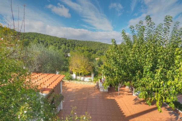 #10344 - Aries House | Holiday Rentals | Hello Homes Sitges