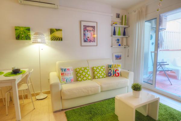 #10452 - El Cubanito | Holiday Rentals | Hello Homes Sitges