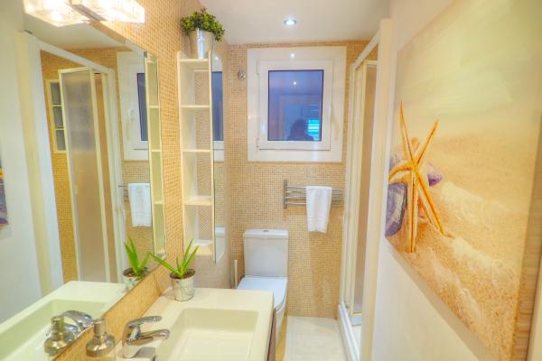 #10453 - El Cubanito | Holiday Rentals | Hello Homes Sitges