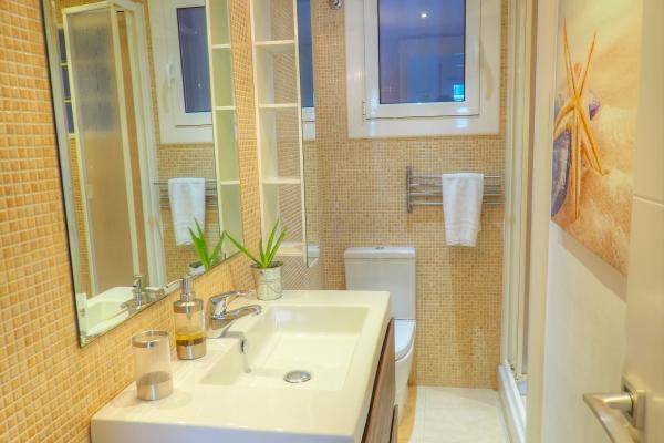 #10454 - El Cubanito | Holiday Rentals | Hello Homes Sitges