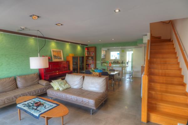 #10592 - Stromboli House | Holiday Rentals | Hello Homes Sitges