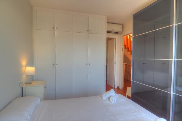 #10606 - Stromboli House | Holiday Rentals | Hello Homes Sitges