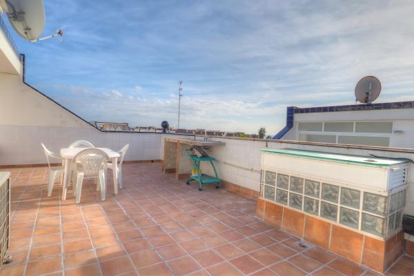 #10609 - Stromboli House | Holiday Rentals | Hello Homes Sitges
