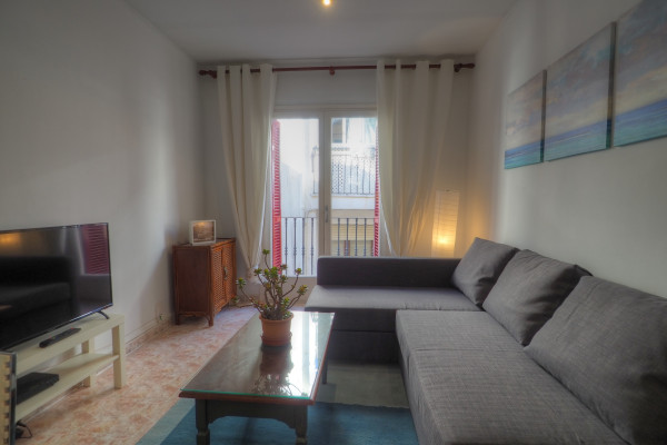 Modern, Well-Appointed Room