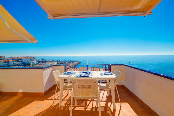 #11015 - Amazing Seaview Apartment | Lomavuokraus | Hello Homes Sitges