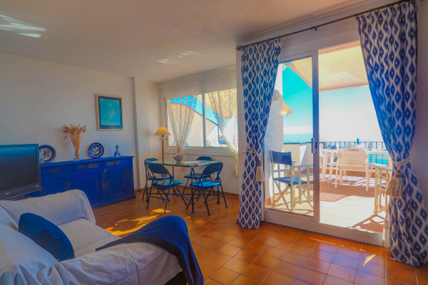 #11016 - Amazing Seaview Apartment | Lomavuokraus | Hello Homes Sitges