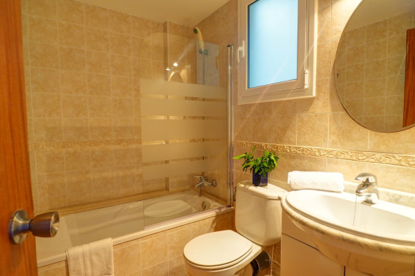 #11046 - Amazing Seaview Apartment | Location de Vacances | Hello Homes Sitges
