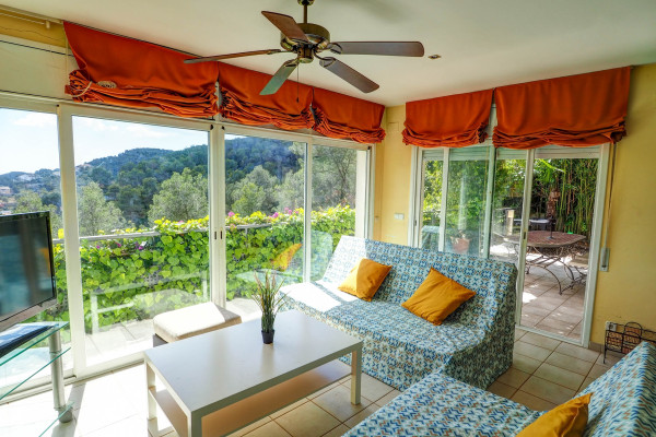 #11435 - The Magic Green | Holiday Rentals | Hello Homes Sitges