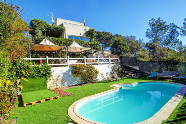 #11454 - The Magic Green | Holiday Rentals | Hello Homes Sitges