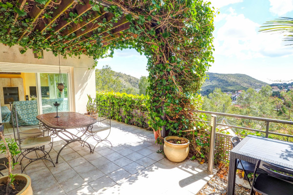 #11455 - The Magic Green | Holiday Rentals | Hello Homes Sitges