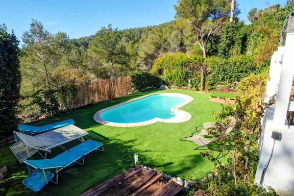 #11458 - The Magic Green | Holiday Rentals | Hello Homes Sitges