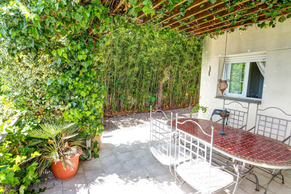 #11476 - The Magic Green | Holiday Rentals | Hello Homes Sitges