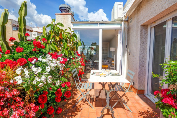 #11583 - Secret Garden Apartment | Ferieudlejning | Hello Homes Sitges