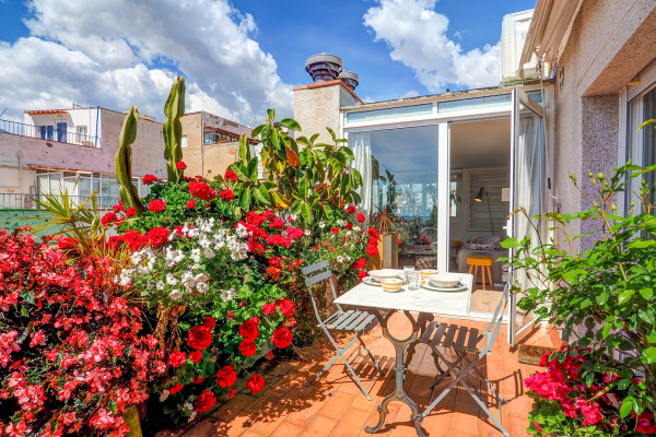 #11593 - Secret Garden Apartment | Ferieudlejning | Hello Homes Sitges