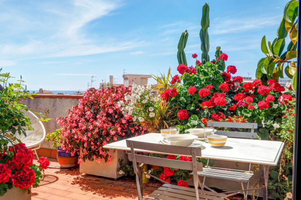 #11596 - Secret Garden Apartment | Ferieudlejning | Hello Homes Sitges