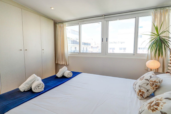 #11598 - Secret Garden Apartment | Ferieudlejning | Hello Homes Sitges