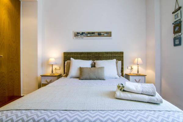 #11683 - Flowers Apartments | Holiday Rentals | Hello Homes Sitges