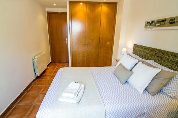 #11705 - Flowers Apartments | Holiday Rentals | Hello Homes Sitges