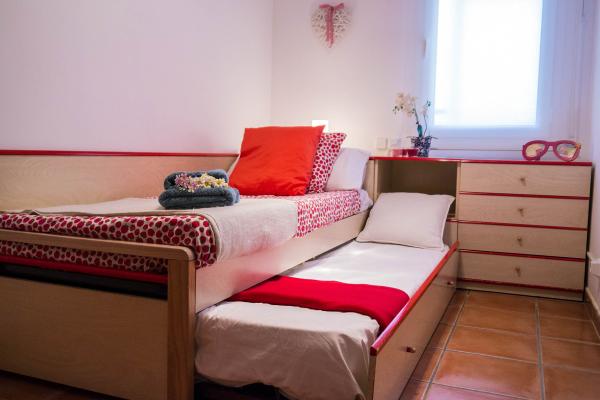 #11711 - Flowers Apartments | Holiday Rentals | Hello Homes Sitges