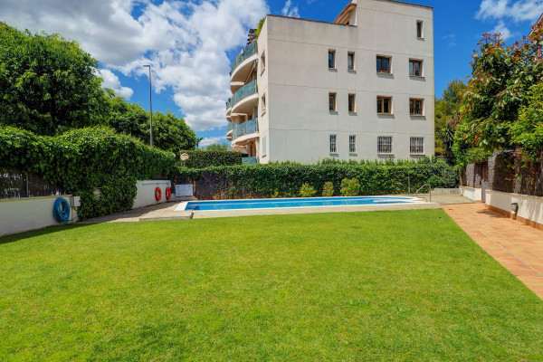 #11782 - Megan Apartment | Holiday Rentals | Hello Homes Sitges