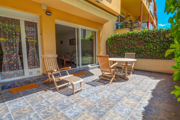#11789 - Megan Apartment | Holiday Rentals | Hello Homes Sitges