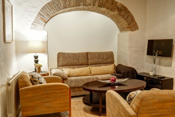  - Charming House next to the beach