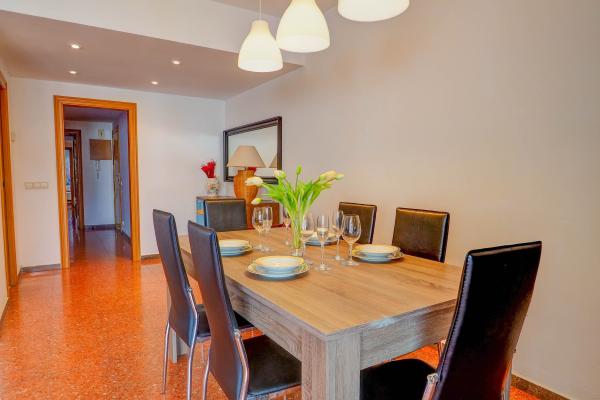 #12493 - La Palma Apartment | Holiday Rentals | Hello Homes Sitges
