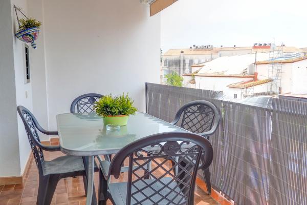 #12494 - La Palma Apartment | Holiday Rentals | Hello Homes Sitges