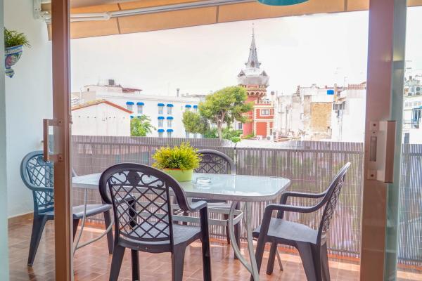 #12498 - La Palma Apartment | Holiday Rentals | Hello Homes Sitges