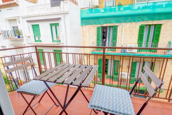 #12514 - La Palma Apartment | Holiday Rentals | Hello Homes Sitges