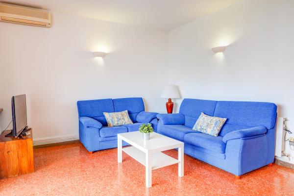 #12516 - La Palma Apartment | Holiday Rentals | Hello Homes Sitges