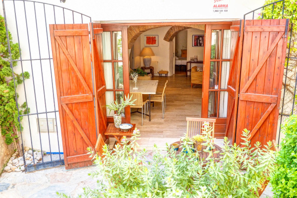 #12607 - Charming House | Lomavuokraus | Hello Homes Sitges