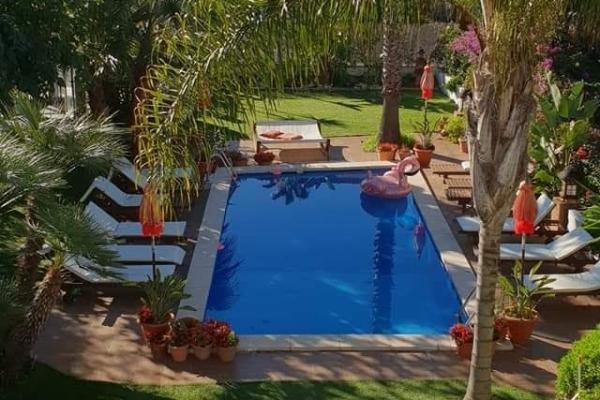 #12946 - Villa Paradise | Holiday Rentals | Hello Homes Sitges