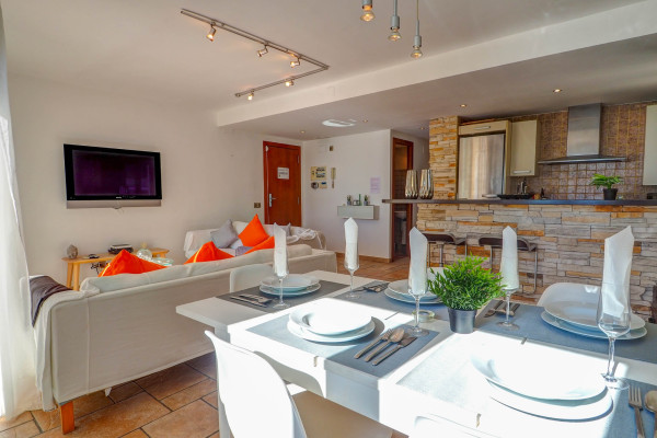#13578 - La Marina Sea Front | Lomavuokraus | Hello Homes Sitges