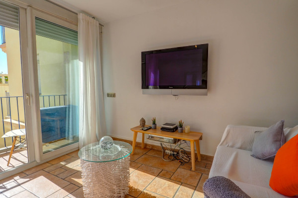 #13579 - La Marina Sea Front | Lomavuokraus | Hello Homes Sitges