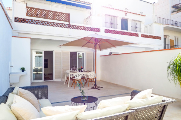 #13640 - Camelot Apartment | Alquiler Vacacional | Hello Homes Sitges