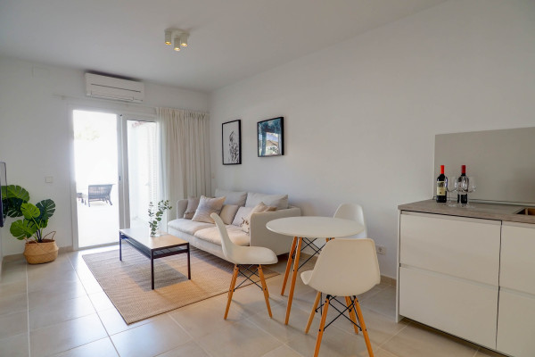 #13650 - Camelot Apartment | Alquiler Vacacional | Hello Homes Sitges