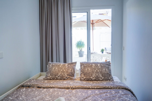 #13664 - Camelot Apartment | Ferieudlejning | Hello Homes Sitges